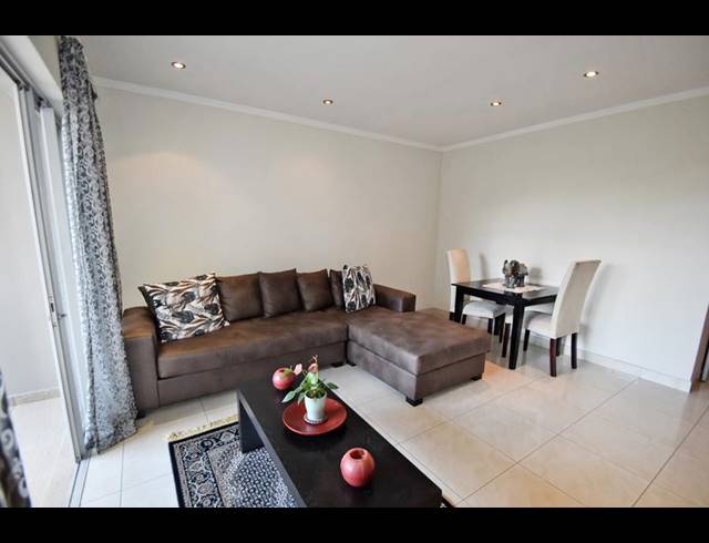 2 BEDROOM PROPERTY TO RENT IN SANDHURST